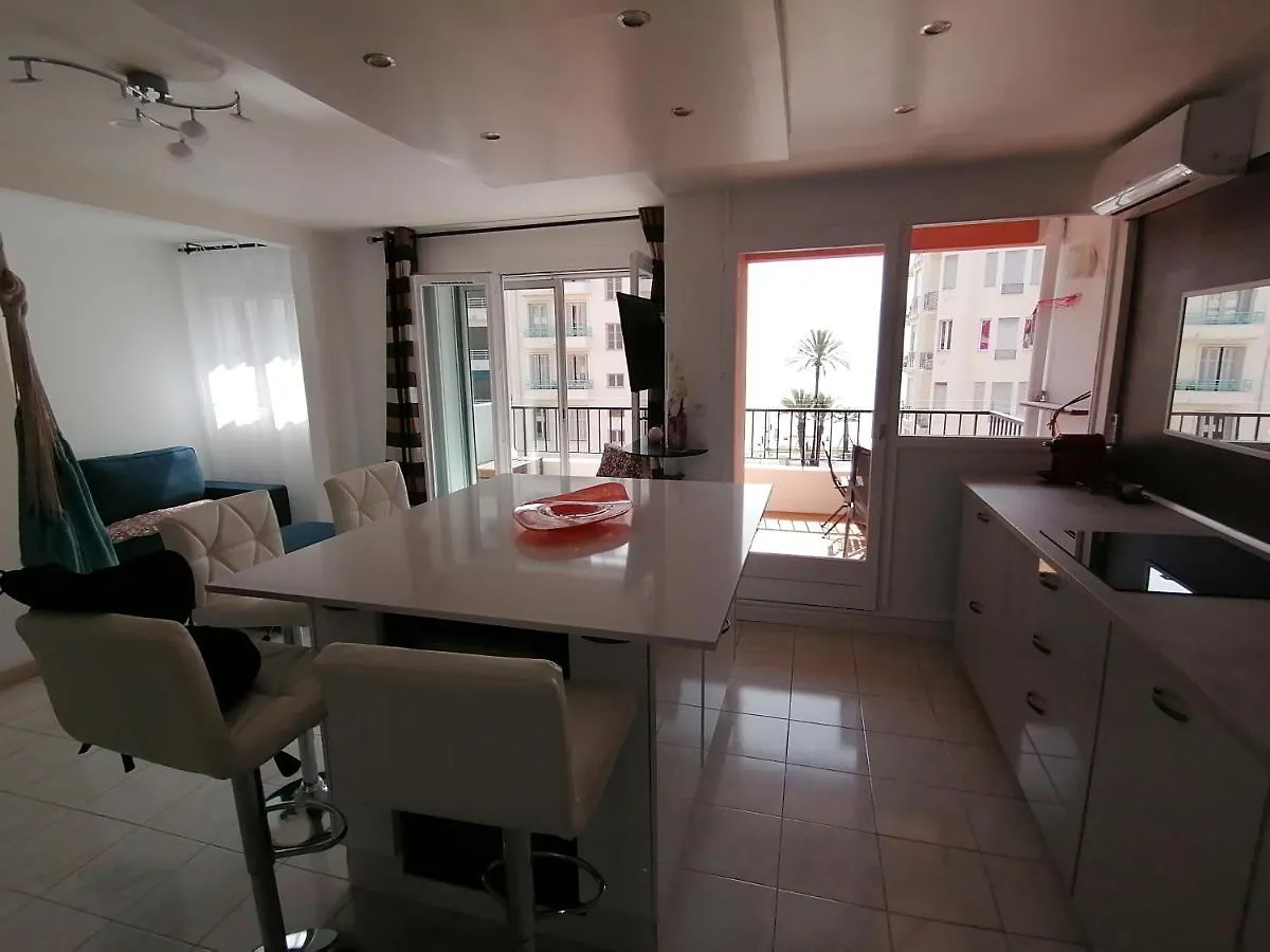 Apartment Terrasse Vue Mer Plage A 50 M Parking Nice