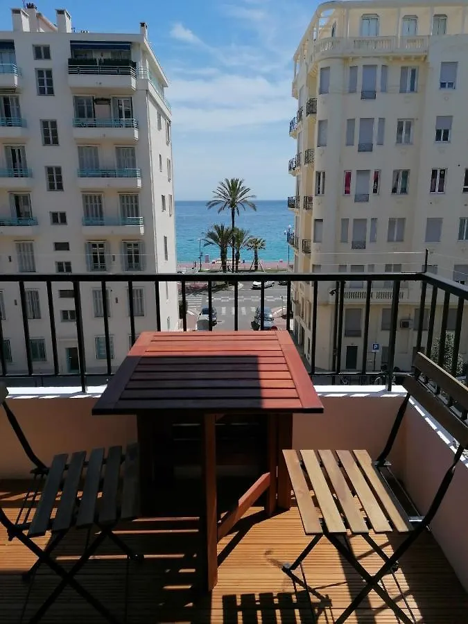 Apartment Terrasse Vue Mer Plage A 50 M Parking Nice France