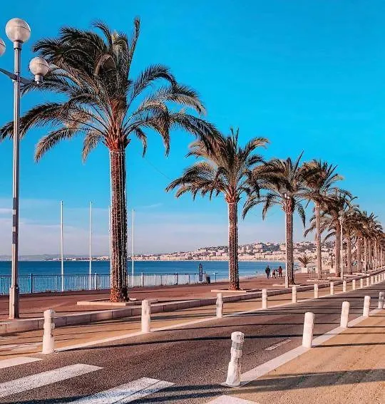 Terrasse Vue Mer Plage A 50 M Parking Nice
